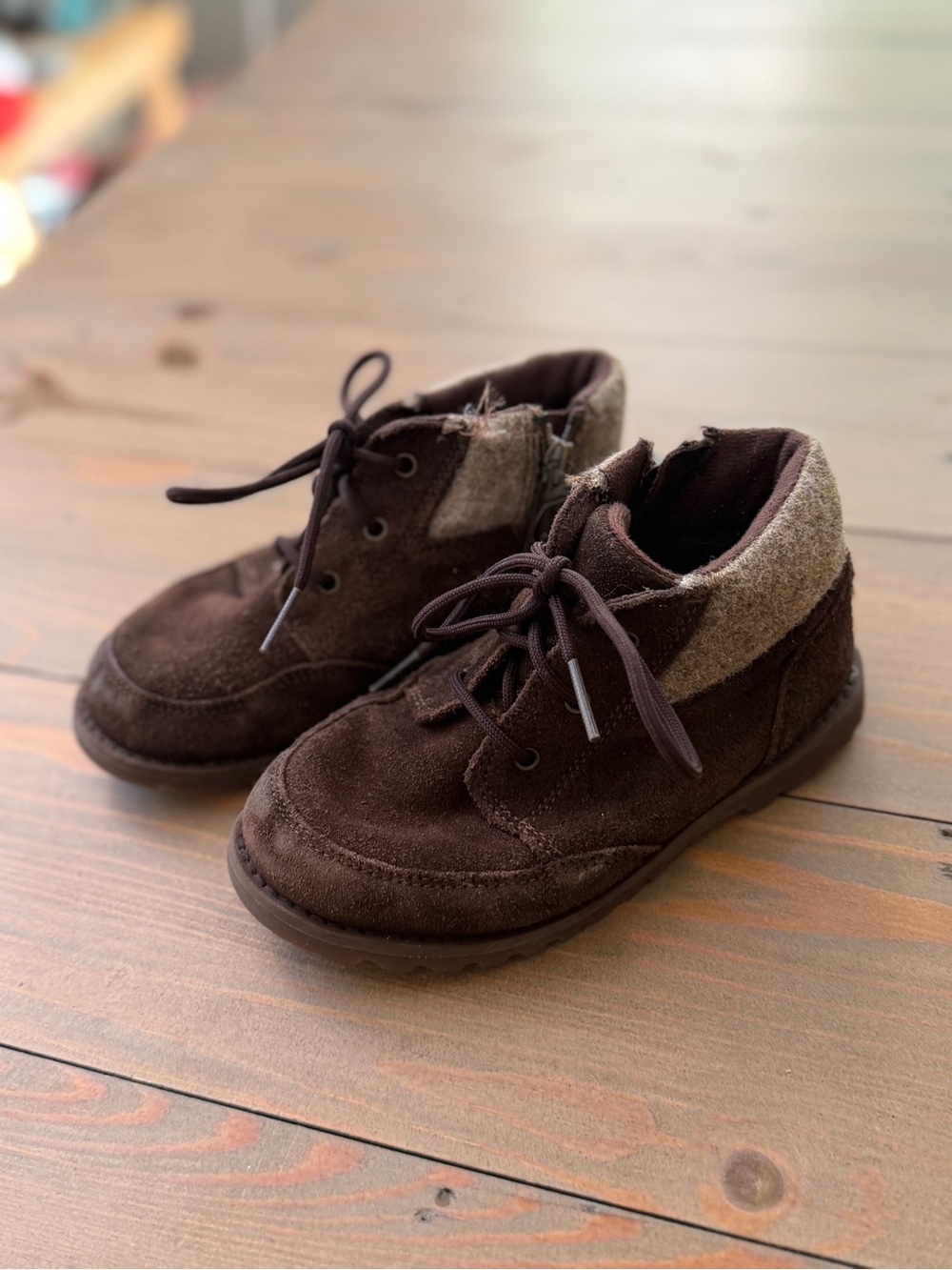 UGG Brown Suede Lace-Up Ankle Boots - Size 10